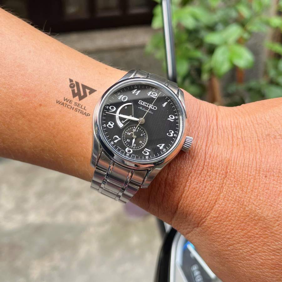 seiko-presage-sarw-on-bracelet
